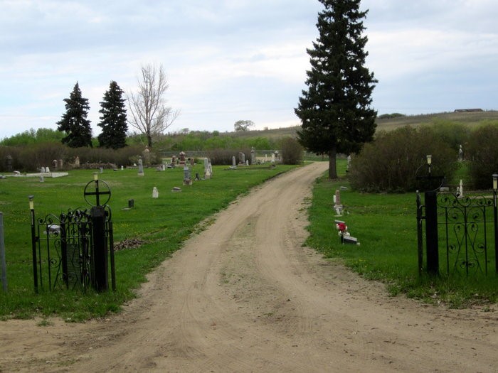 Lumsden_Cemetery_2